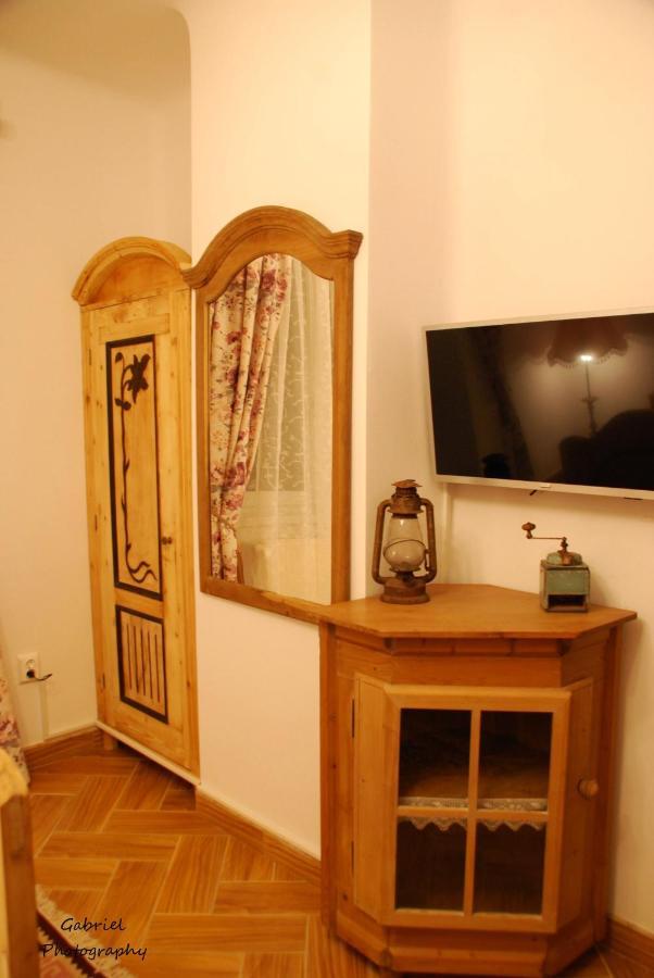Bed and Breakfast Casa Szabo Сигишоара Экстерьер фото