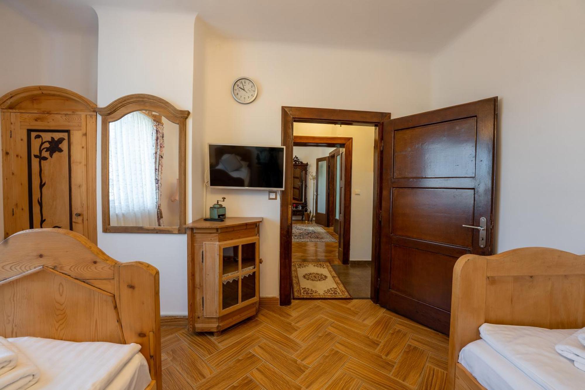 Bed and Breakfast Casa Szabo Сигишоара Экстерьер фото