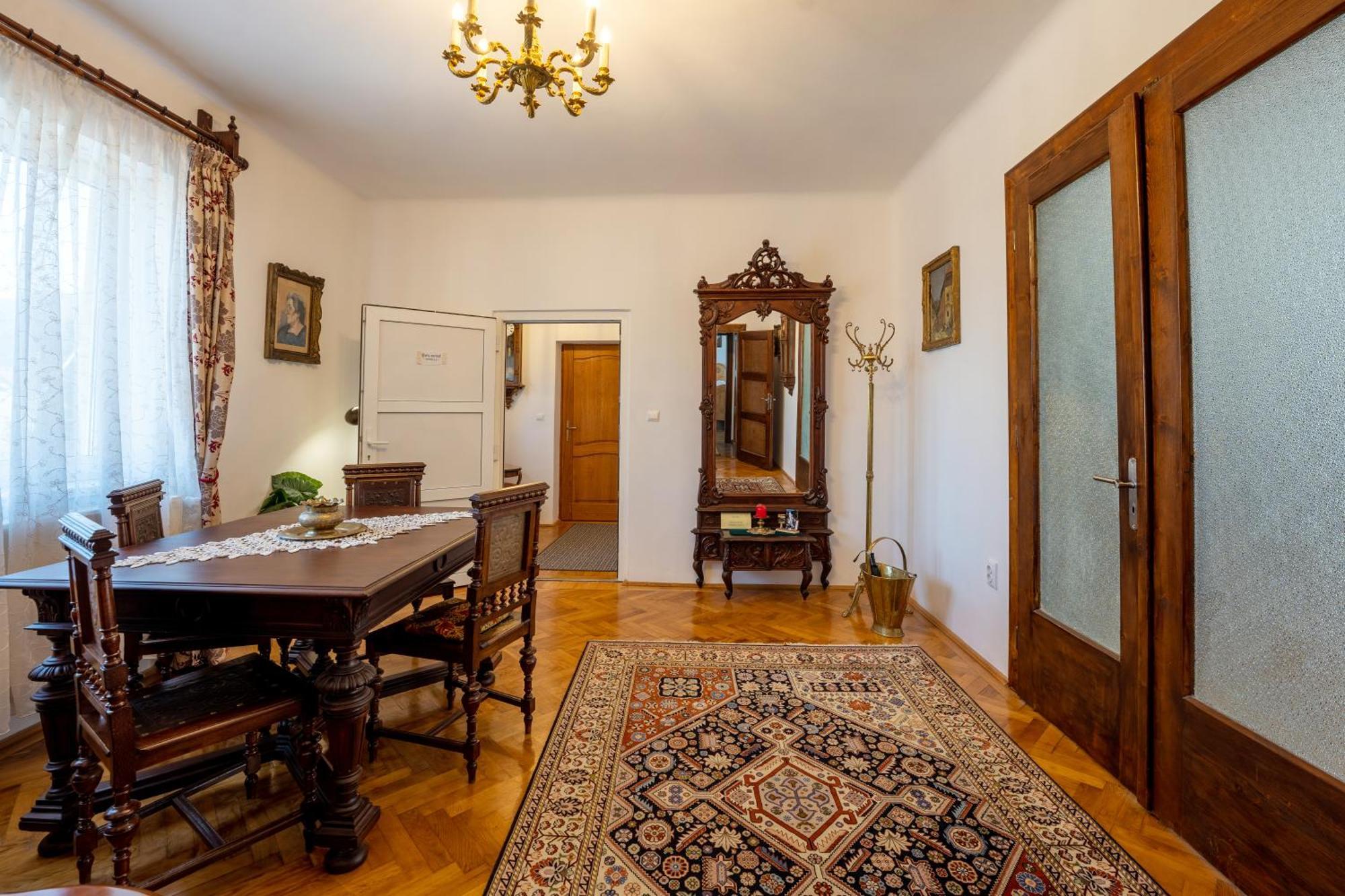 Bed and Breakfast Casa Szabo Сигишоара Экстерьер фото